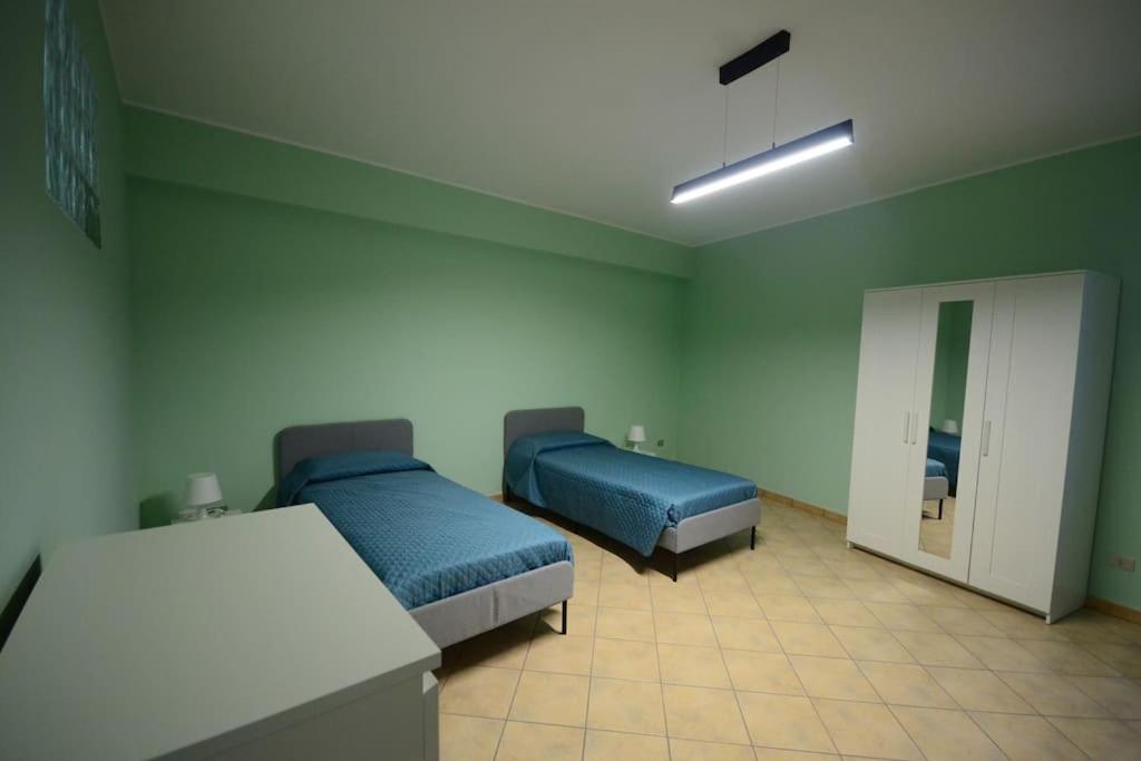 Casa Vacanza Donna Laura Barcellona-Pozzo di Gotto Zewnętrze zdjęcie